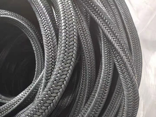 生產(chǎn)含油黑四氟盤根